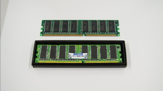 Illustration for article titled Nothing Says Valentine's Day Like a Circuit Board. Made of Chocolate.